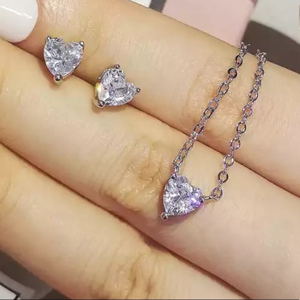 New 925 Silver Heart Earrings&Necklace Set - Picture 2 of 2